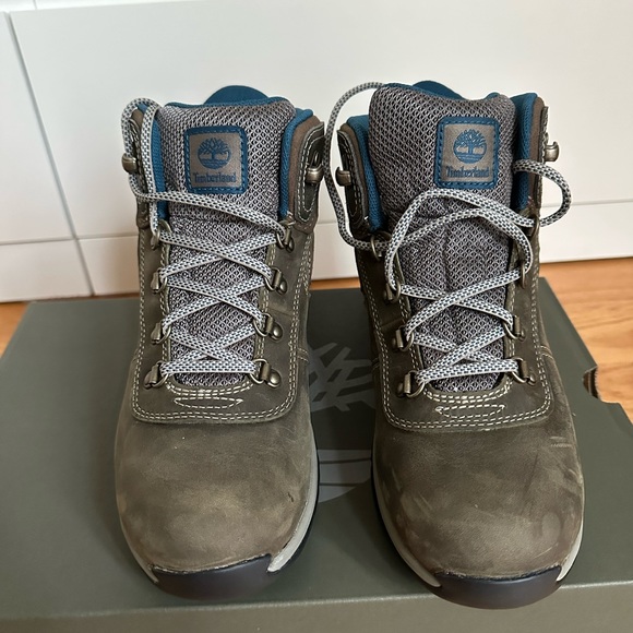 Women’s Timberland Hiking Boots - Picture 2 of 8